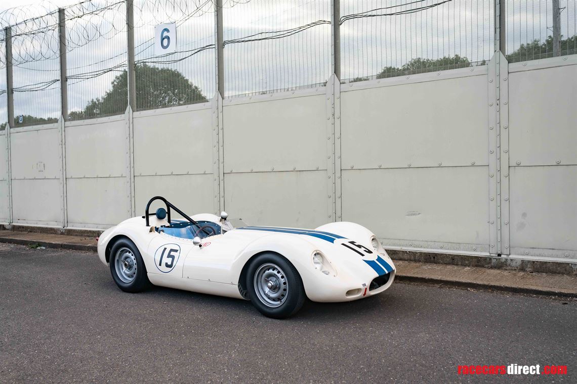 lister-knobbly-fia-car