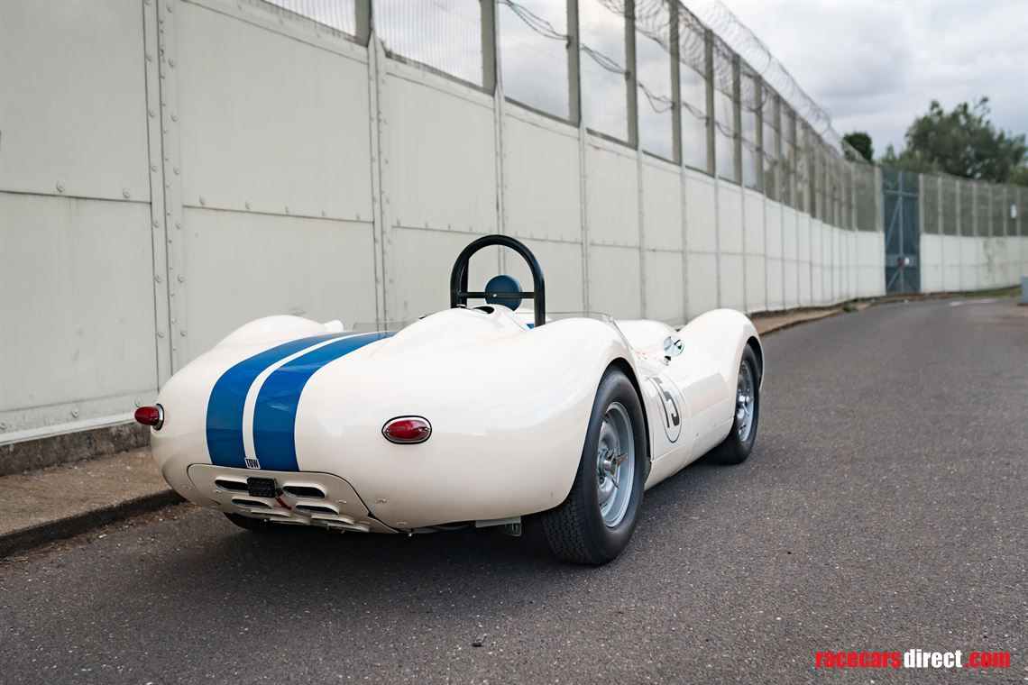 lister-knobbly-fia-car