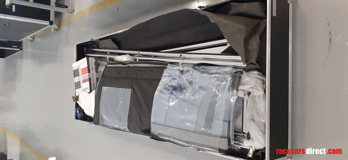 endurance-pit-perch-racing-caseliner