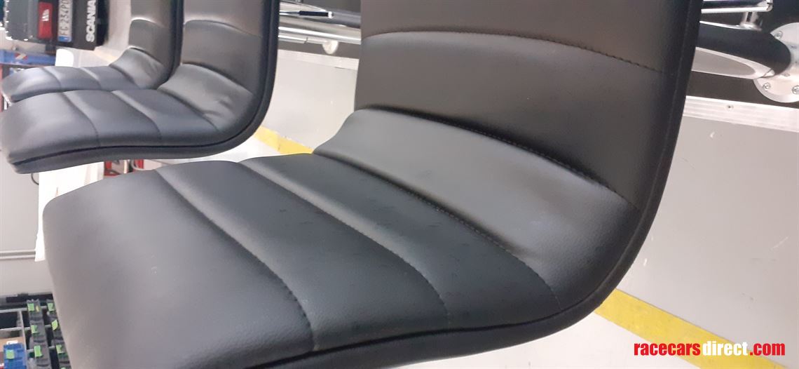 endurance-pit-perch-racing-caseliner