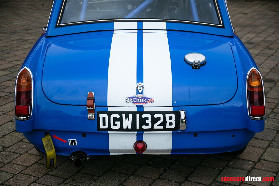 1964-mg-b-fia-race-car