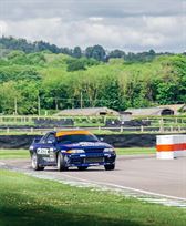 nissan-skyline-r32-gtr-racetrack-car