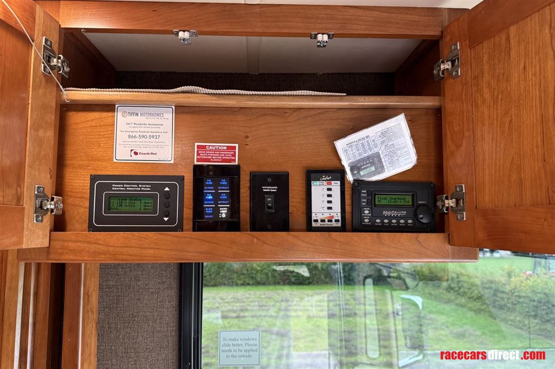 tiffin-motorhomes-allegro-bus