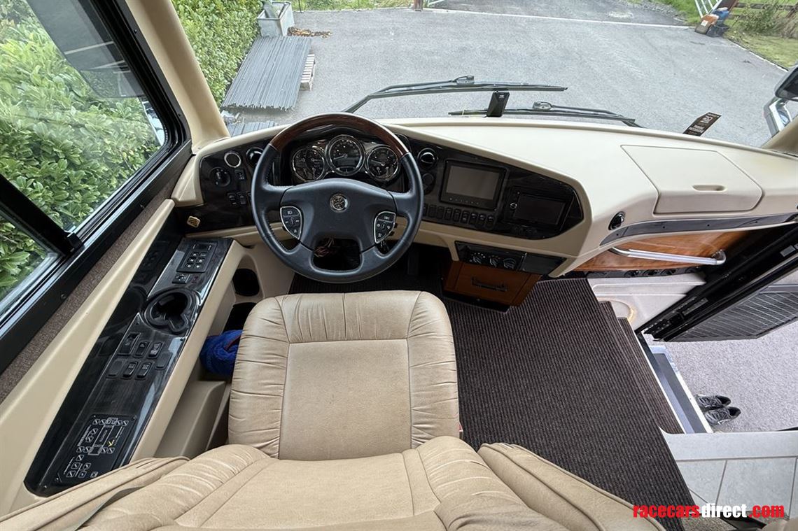 tiffin-motorhomes-allegro-bus