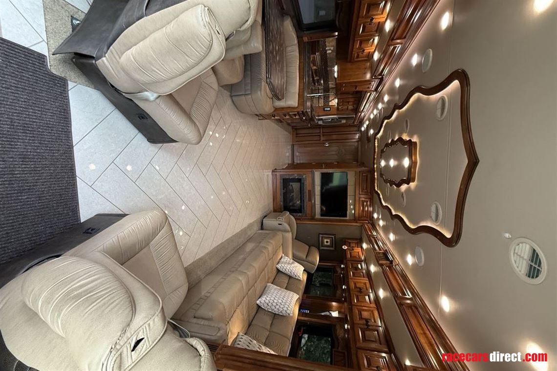 tiffin-motorhomes-allegro-bus