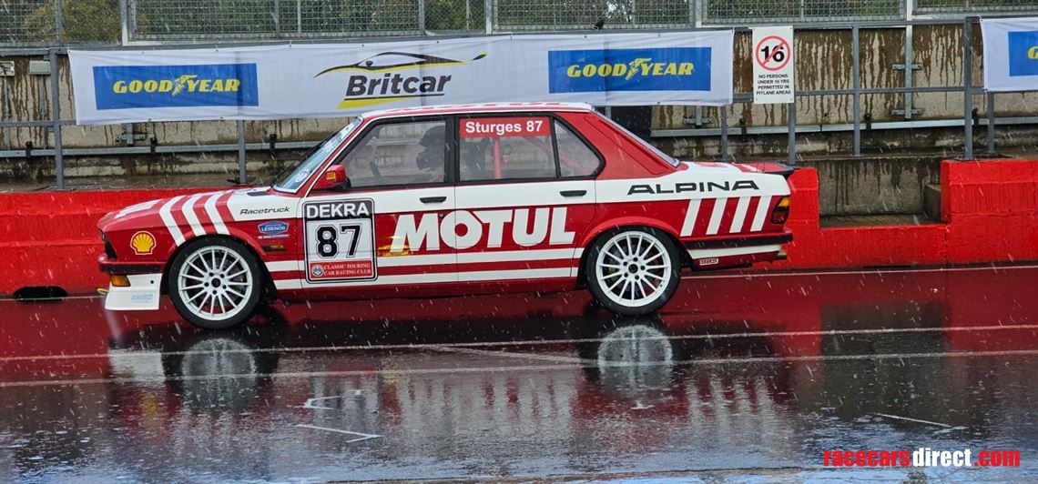 bmw-e28-m535i---accepted-into-silverstone-fes