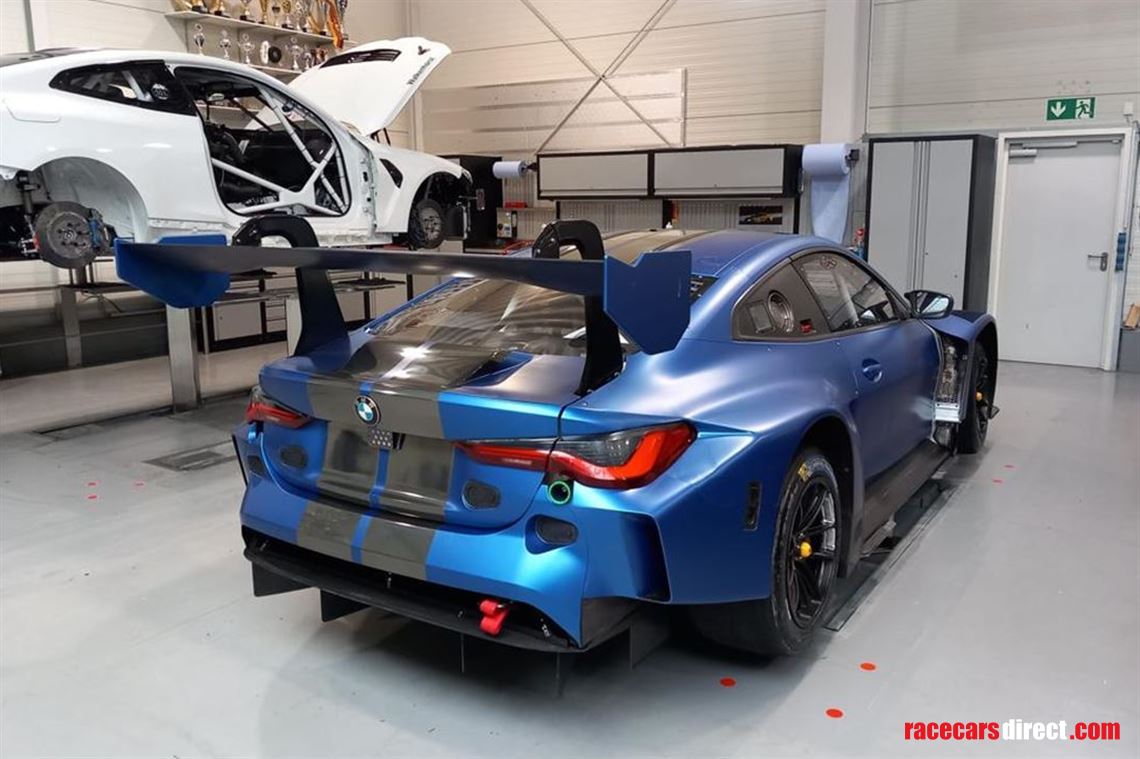 2022-bmw-g82-m4-gt3