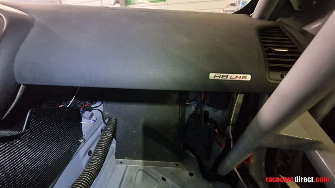 audi-r8-lms-gt3-v10-52-ex-christian-abt