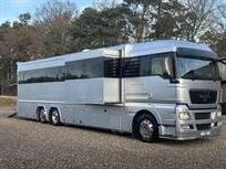 2018-equicruiser-motorhome-race-truck-with-ga
