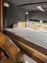 2018-equicruiser-motorhome-race-truck-with-ga