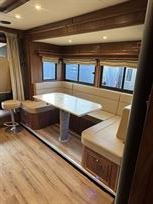 2018-equicruiser-motorhome-race-truck-with-ga