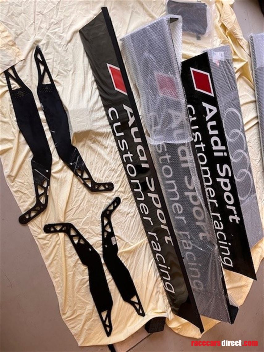 various-audi-r8lms-and-ultra-carbon-body-part