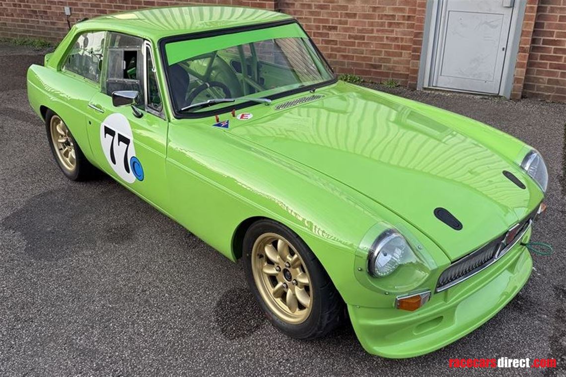 1976-mgb-gt-39-v8