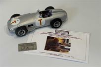 stirling-moss-autographed-limited-edition-118