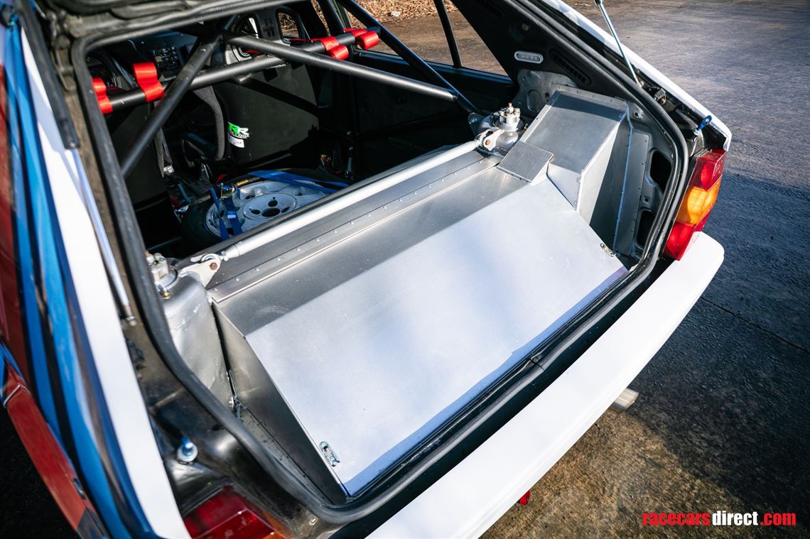 1989-lancia-delta-hf-integrale-16v-group-a-ra