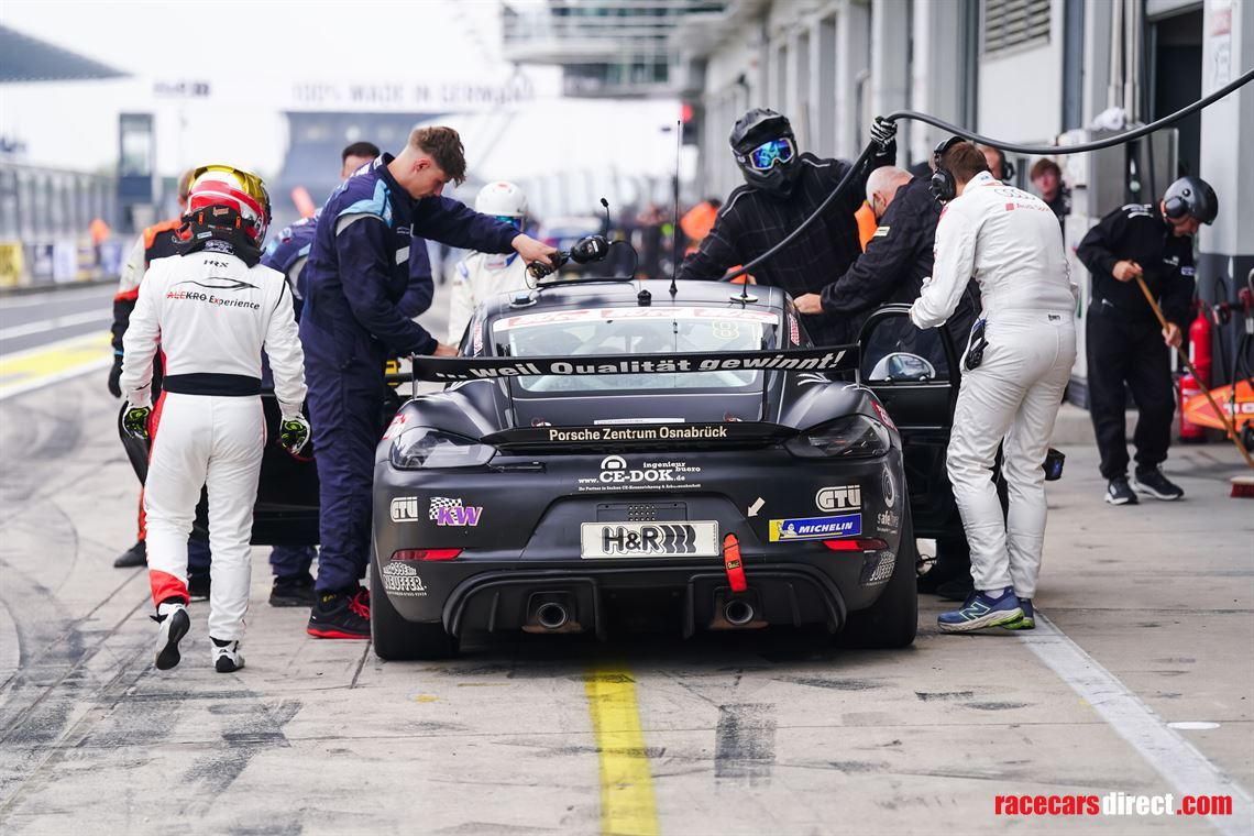 exclusive-drivers-seat---porsche-cayman-nls