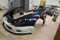 aston-martin-dbrs9-carbon-fiber-body-panels-m