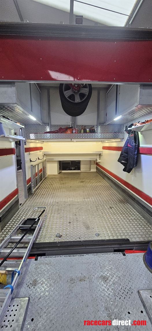 daf-lf-race-truck-motorhome