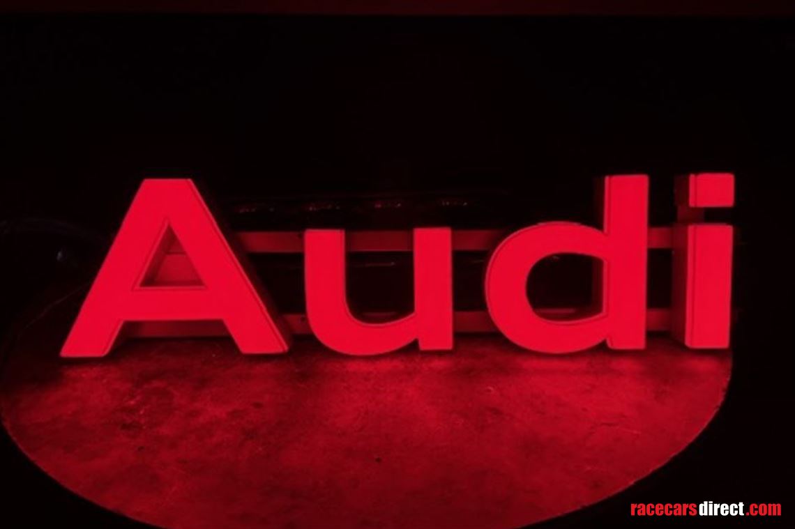 illuminated-audi-dealer-sign