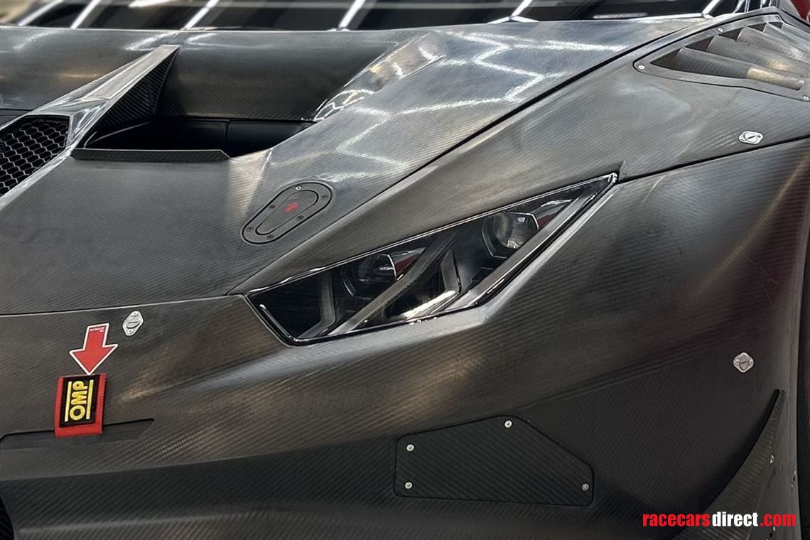 lamborghini-huracan-super-trofeo-head-lights