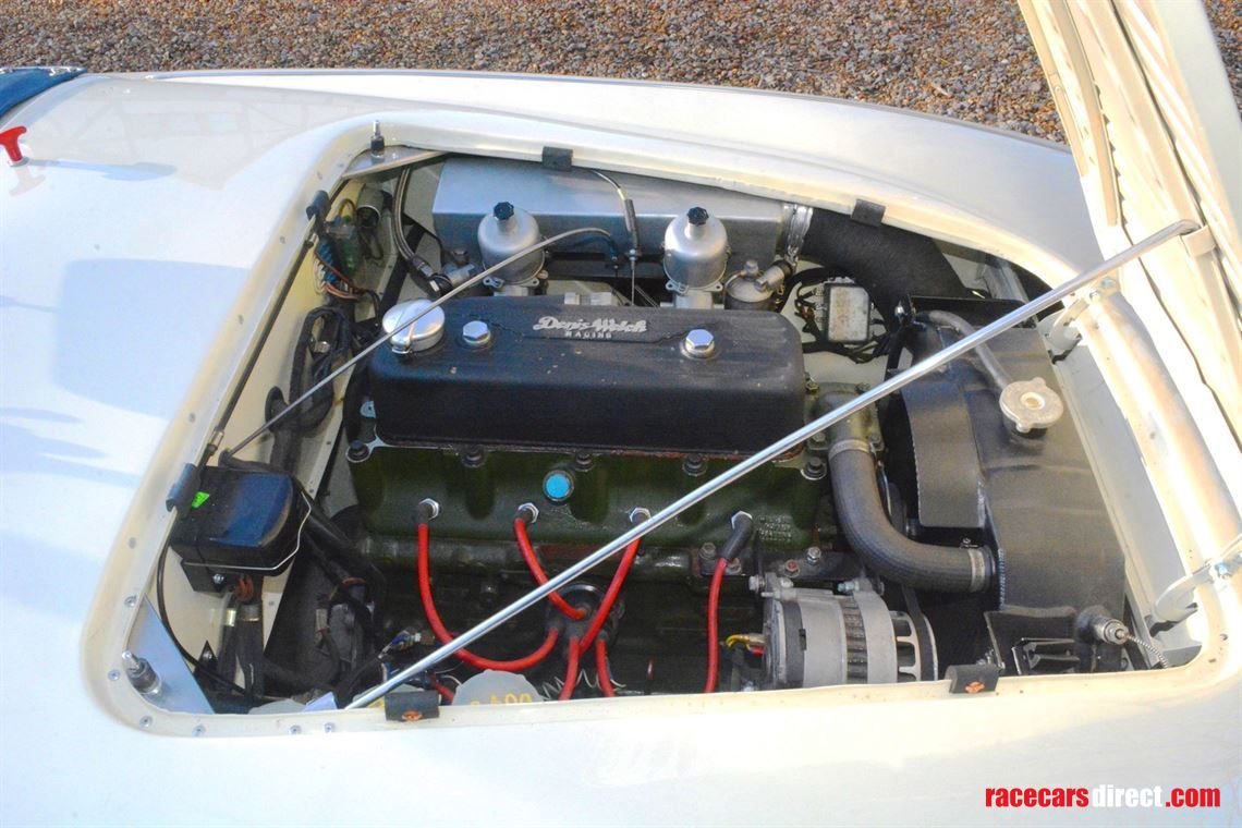 austin-healey-100-race-car