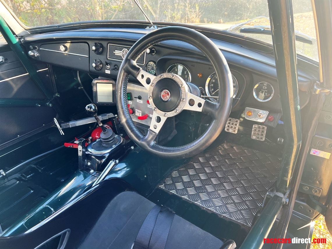 1964-mgb-race-car-very-competitive