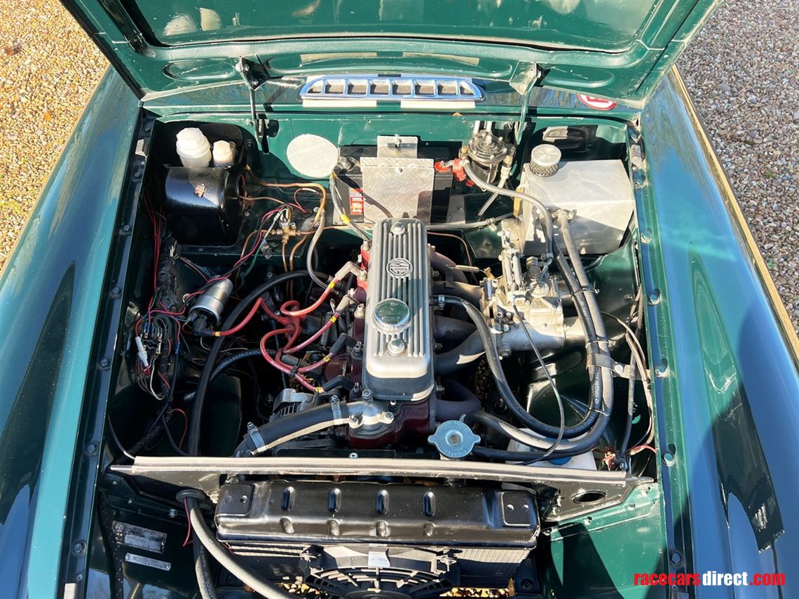 1964-mgb-race-car-very-competitive