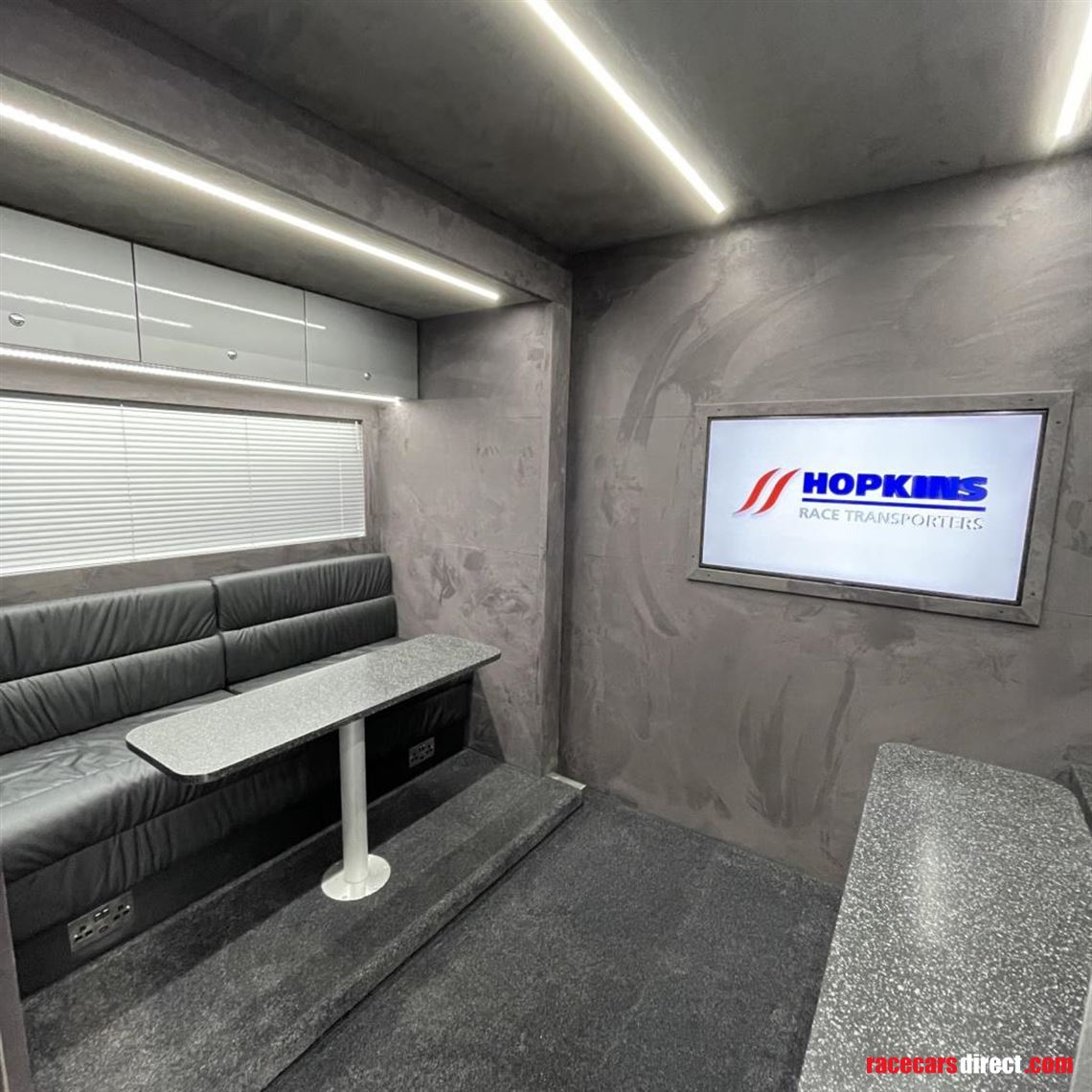 2-car-transporter-with-office