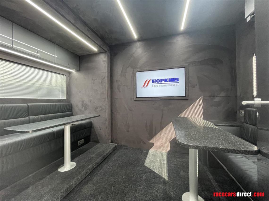 2-car-transporter-with-office