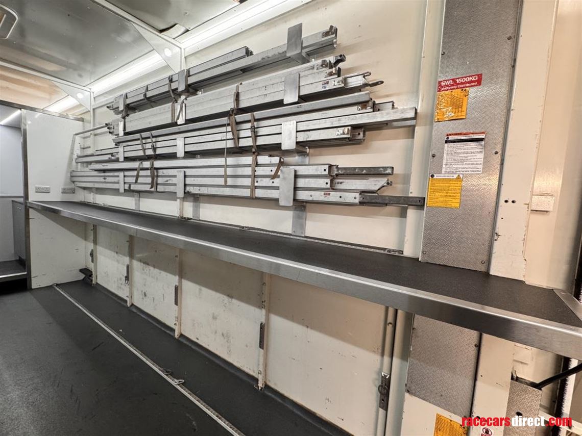 2-car-transporter-with-office