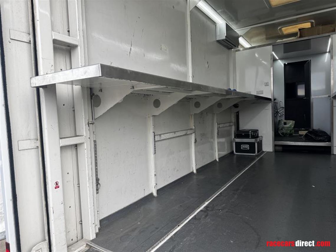 2-car-transporter-with-office