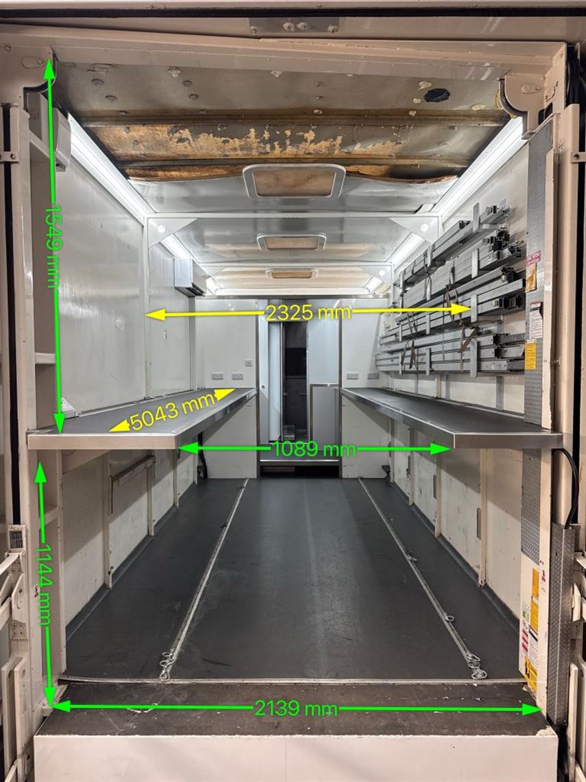 2-car-transporter-with-office