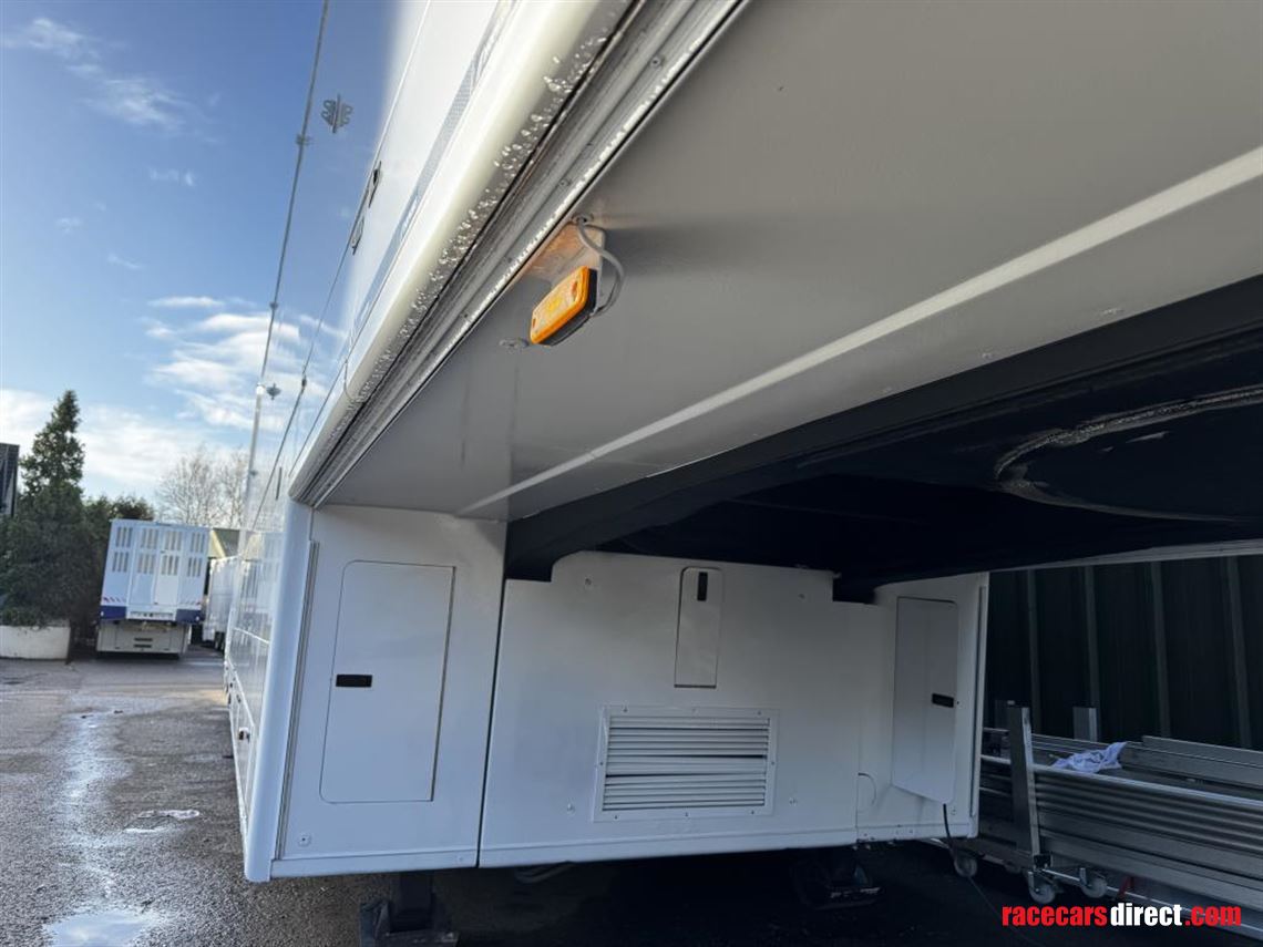 2-car-transporter-with-office-awning