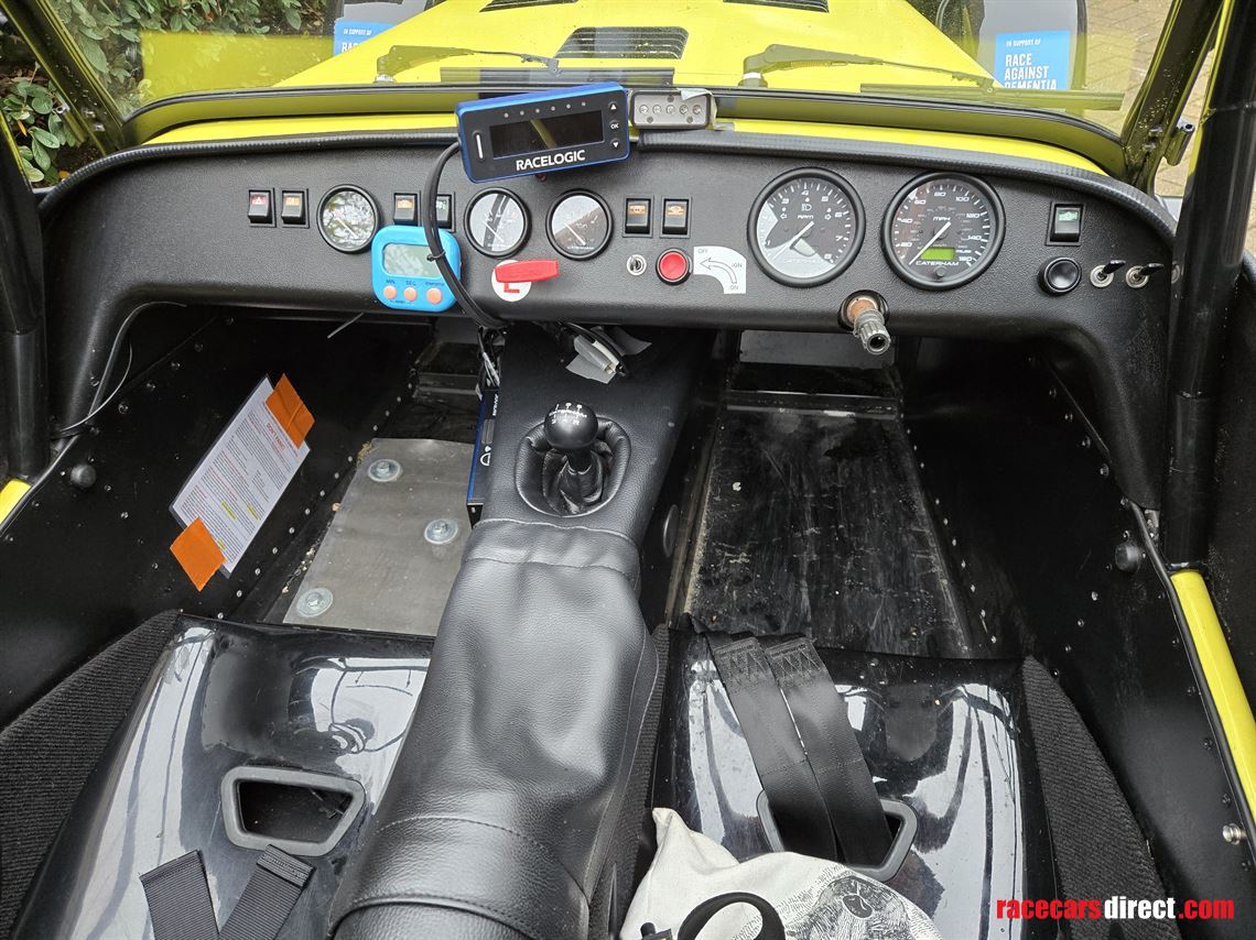 2025-caterham-academy-16-sigma-race-winning-c