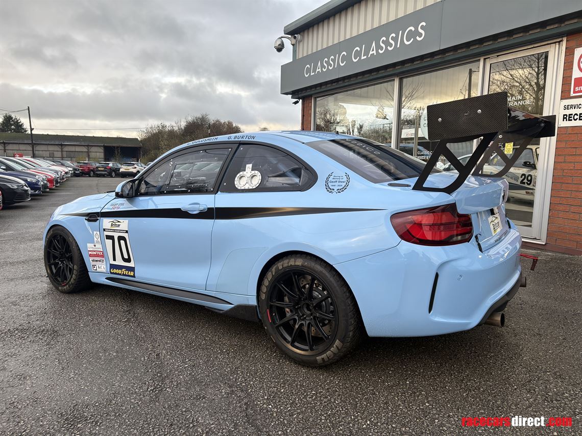 bmw-m2-competition-gt4-spec-6-races-since-new