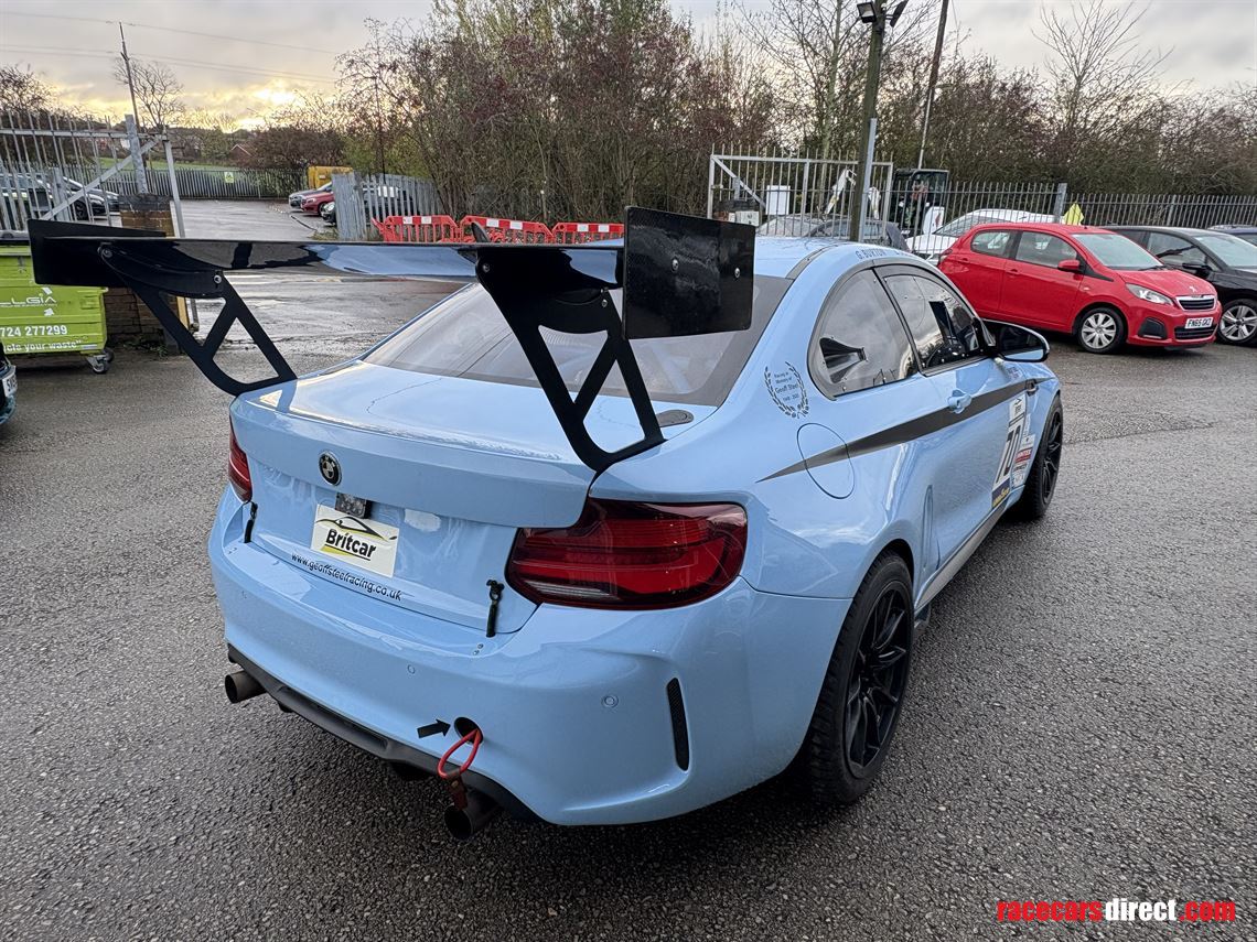bmw-m2-competition-gt4-spec-6-races-since-new