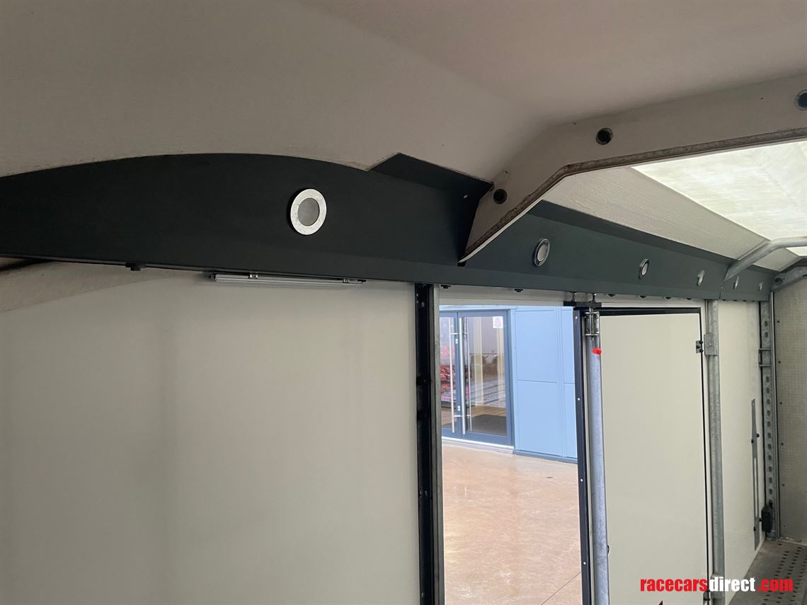 used-brian-james-6m-x-235m-rt6-trailer