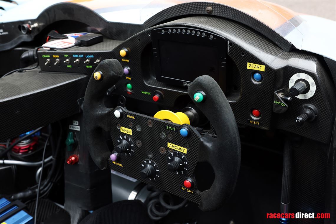 2011-pescarolo-01-oak-lmp1