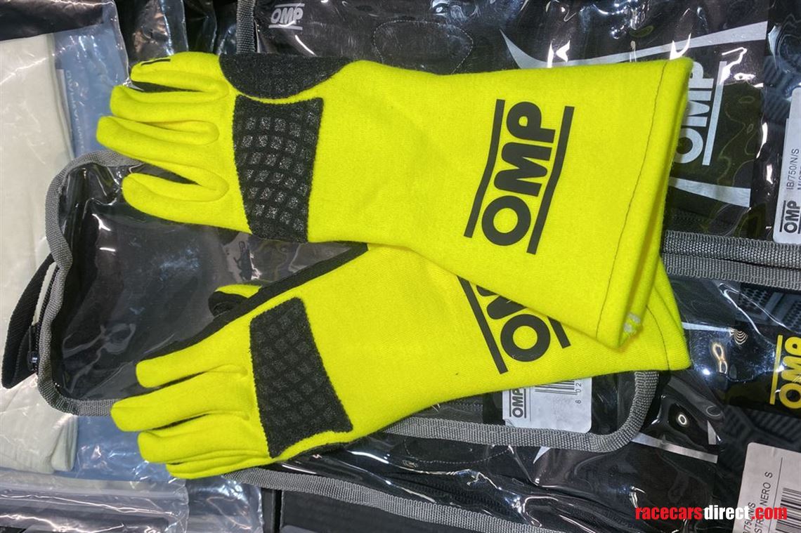 omp-race-gloves