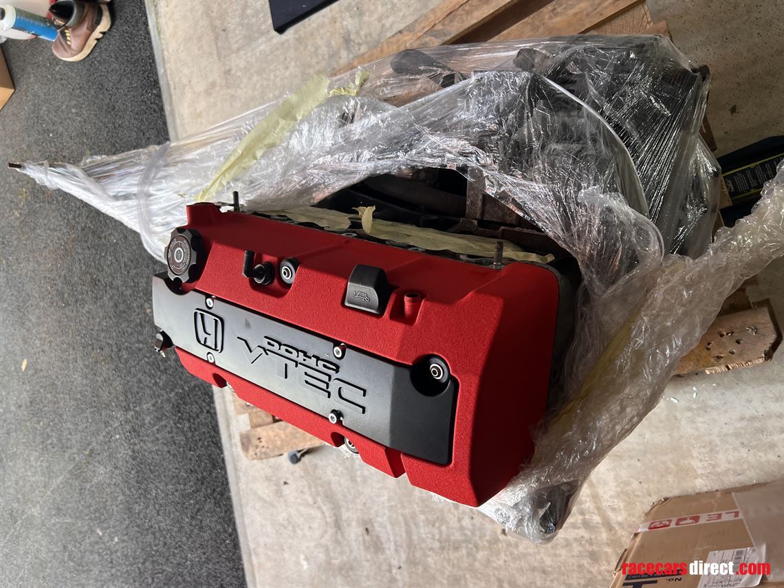 honda-s2000-f20c-engine-and-gearbox