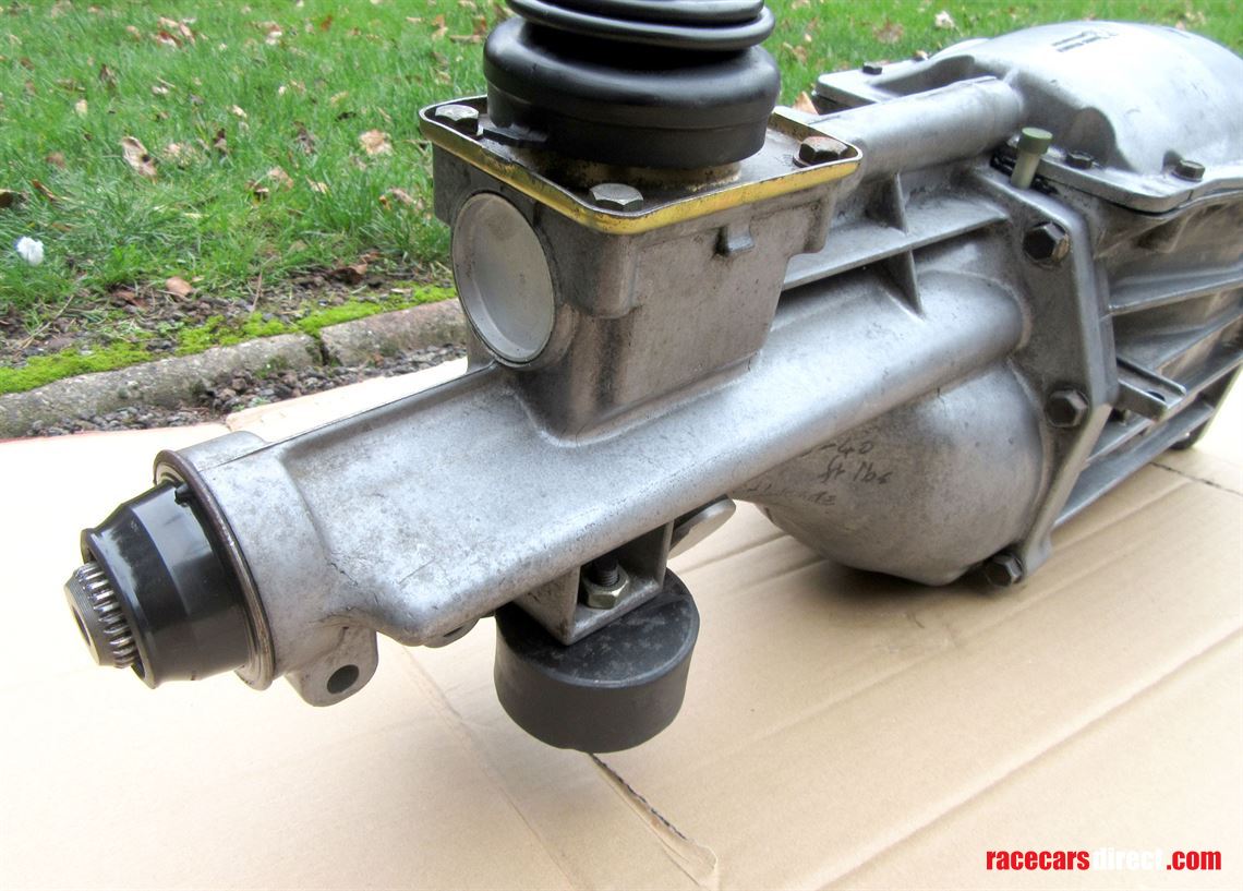 borg-warner-t5-close-ratio-racing-gearbox