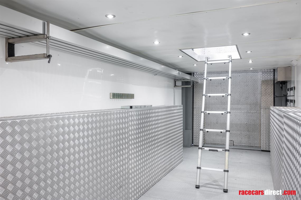 racetrailer---double-deck-with-kitchen-and-be