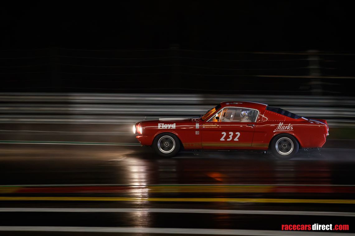 ford-mustang-350-gt-top-spec