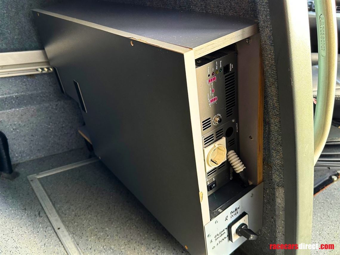 race-team-transporter