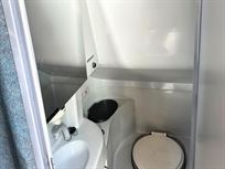 race-team-transporter