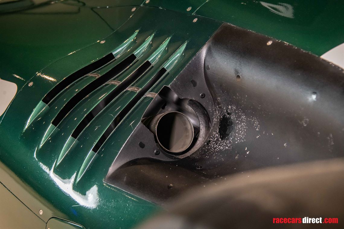 formula-1-caterham-ct01-2012---ex-petrov