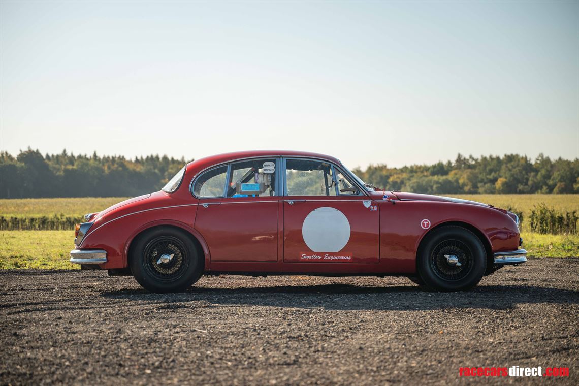 jaguar-mk-2-race-car---fia-htp