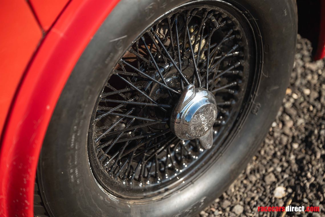 jaguar-mk-2-race-car---fia-htp