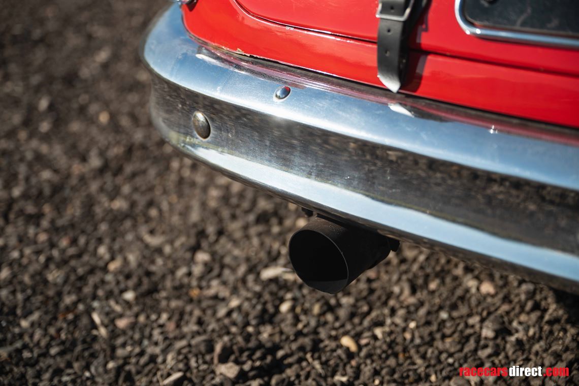 jaguar-mk-2-race-car---fia-htp