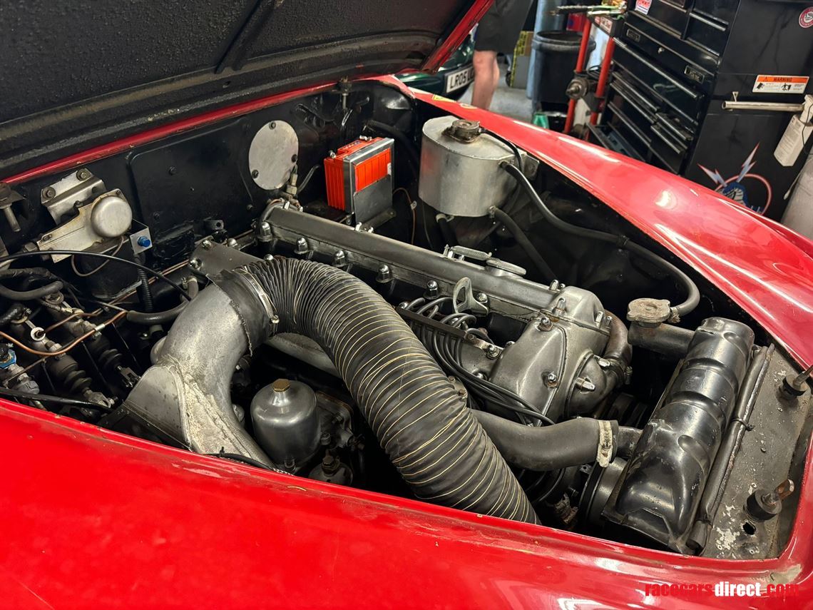 jaguar-mk-2-race-car---fia-htp